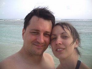 Romain et Fanny sur la Plage de la Caravelle